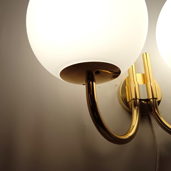 Image 1 of Aplique extragrande, 1 de 12, Art Déco, Moderno de mediados de siglo, Latón, Vidrio opalino, Glashütte Limburg, Muy raro