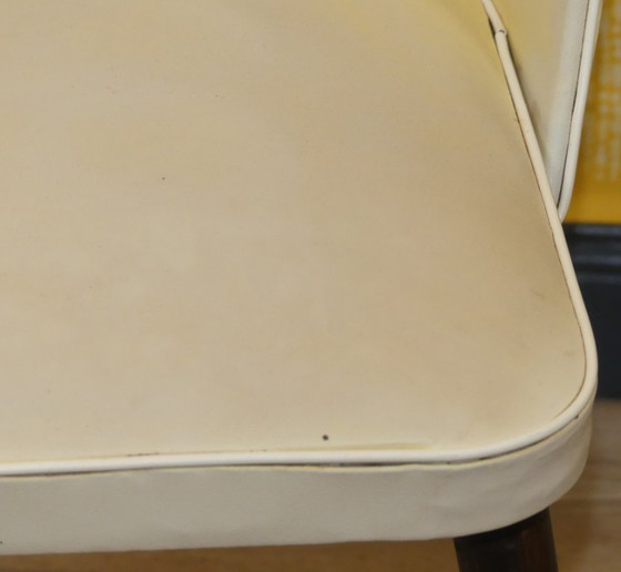 Image 1 of 50er Jahre Cocktailstuhl pastell gelb rockabilly Klassiker Stuhl Holz Cocktailsessel Kunststoff retro vintage mid century fiftie