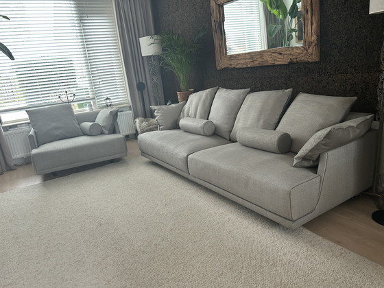 Image 1 of Sofá Giorgetti Maharaja + Love Seat — Diseñado por Antonello Mosca