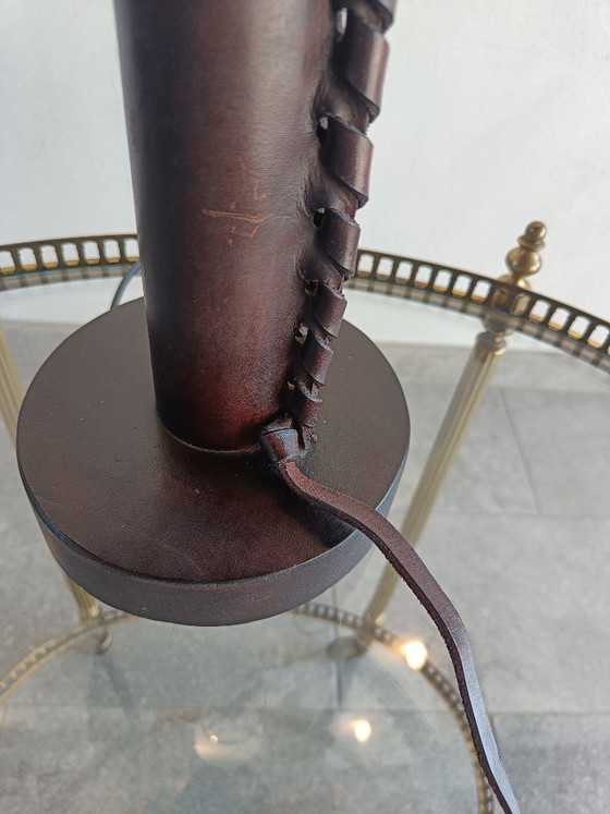 Image 1 of Lampe de table vintage en cuir des années 1970