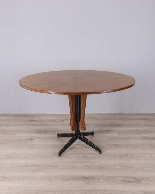 Vintage round wooden table from the 1960s designed by Carlo Ratti for Lissoni