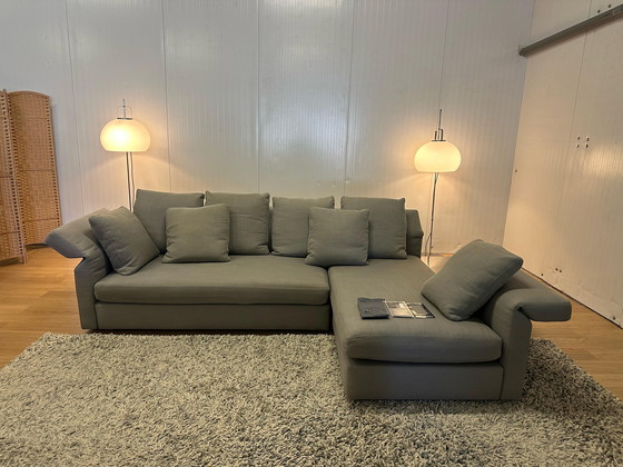 Image 1 of Divano angolare Minotti Collar con tavolino Minotti in condizioni nuove