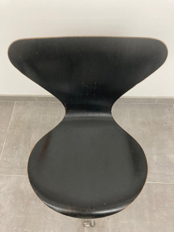Image 1 of 1 Fritz Hansen - Arne Jacobsen - Chaise - Série 7 - Acier, contreplaqué - 1963