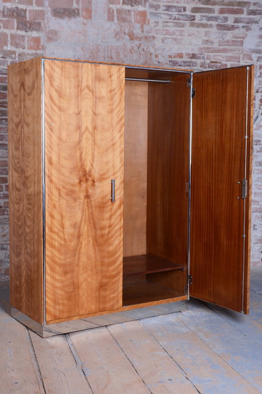 Gerestaureerde Bauhaus-kledingkast, door H.J.Hagemann, Mücke-Melder, Tsjechië, jaren dertig – kledingkasten (photo 2 of 15)
