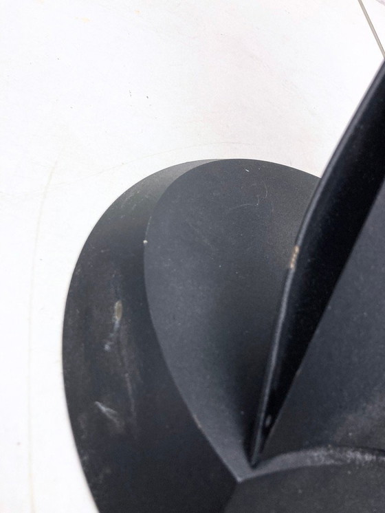 Image 1 of Italiaanse halogeen tafellamp jaren 80 90 design postmodern ruimtetijdperk