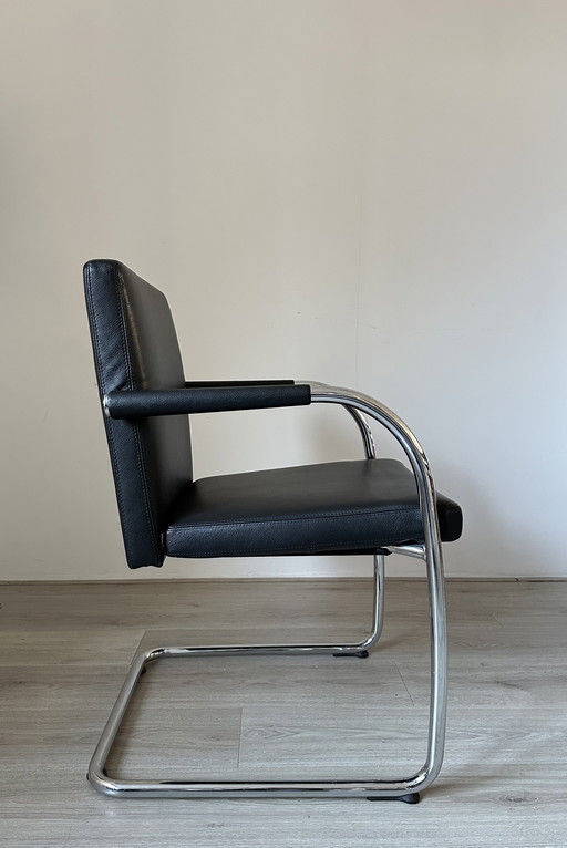 3x chaises design Vitra Visasoft