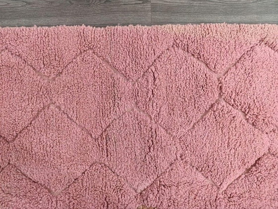 Image 1 of Tapis berbère en laine pure fait main traditionnelle taille 150/250 cm