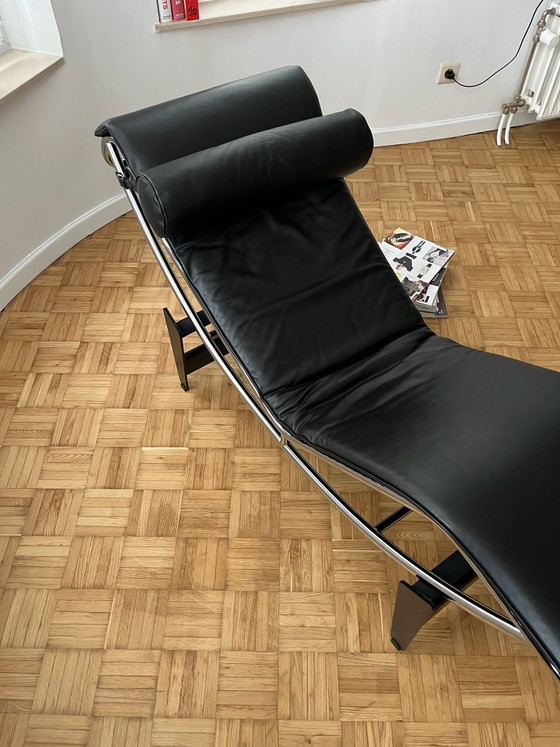 LC4 Chaise longue – Cassina, Sillones reclinables, Metal, Cuero (photo 3 of 8)