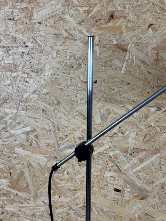 Image 1 of Lampadaire des années 1960/70, design futuriste, métal