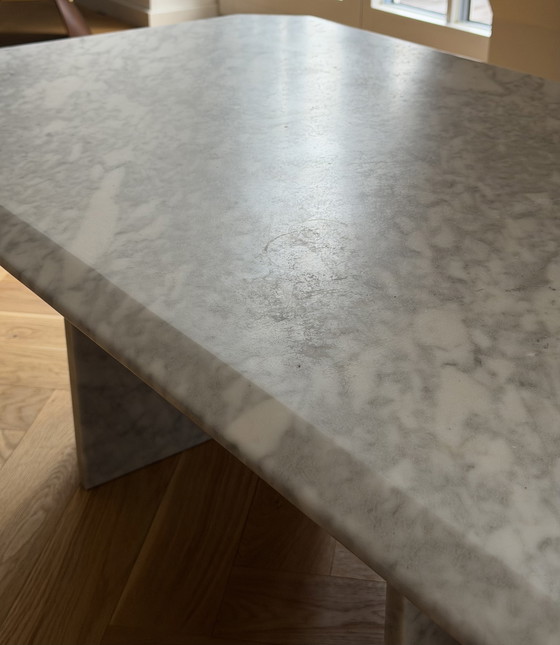 Image 1 of Tavolino da caffè in marmo di Carrara – Bianco e grigio