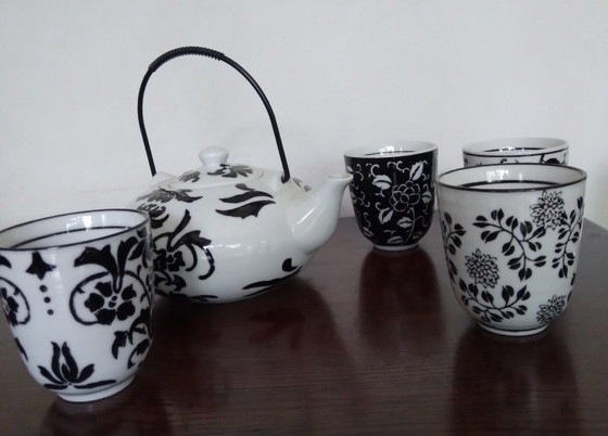 Image 1 of Juego de té blanco y negro, estilo asiático, porcelana.