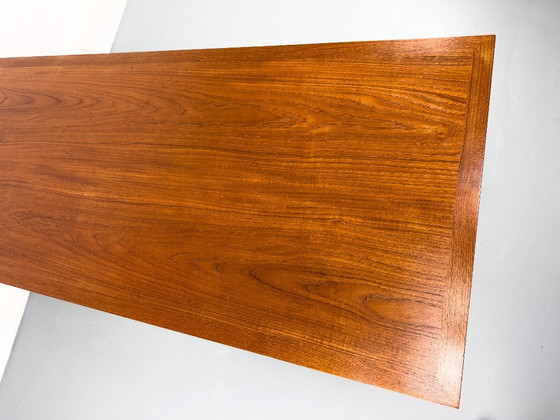 Image 1 of Teakhouten bureau uit het midden van de eeuw door Svend Åge Madsen voor Sigurd Hansen, jaren 60