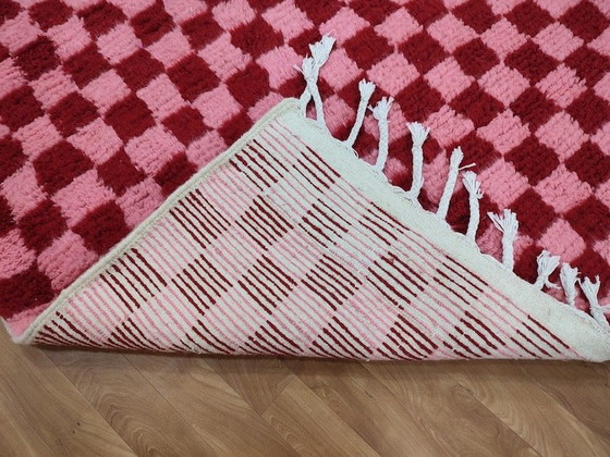 Image 1 of Handgeknüpfter Naturwollteppich, rot und traditionell rosa, 150/250 cm