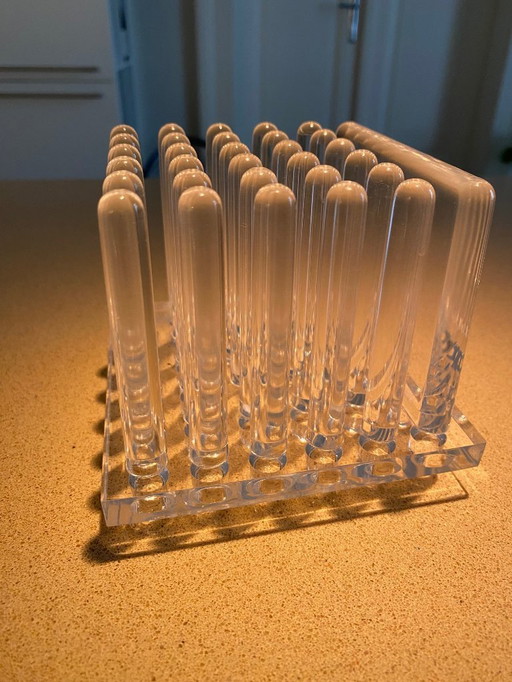 Guzzini Fakiro VIP Utensilo, Lucite Pen Holder from the 80's Italy, rare and beautiful