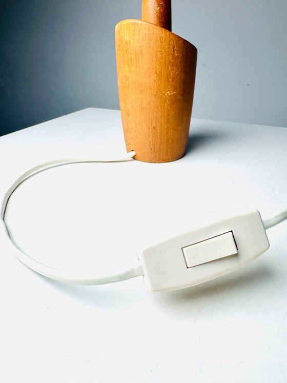 Model 2020 Cylindrical Desk Lamp in Wood by Markslöjd AB, Sweden, 1960s – Table lamps, Textile (photo 5 of 7)
