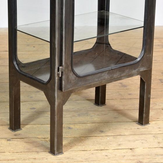 Vintage Polished Medical Cabinet, 1970s – Display cabinets, Glass, polished steel (photo 6 of 9)