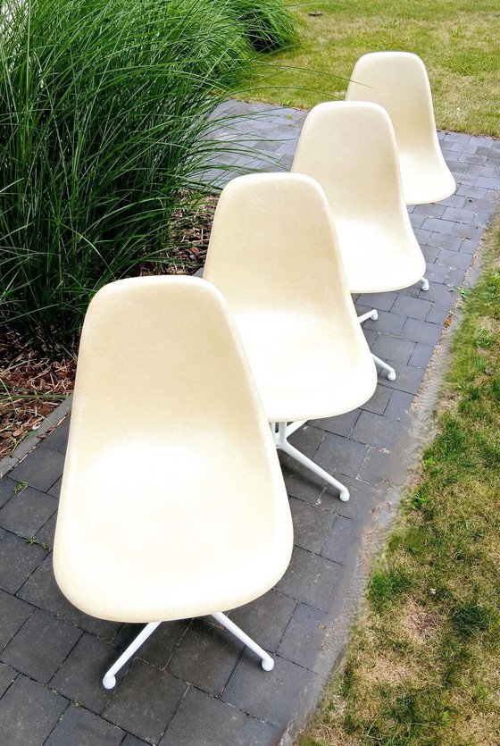 Image 1 of 4 x La Fonda, Charles & Ray Eames