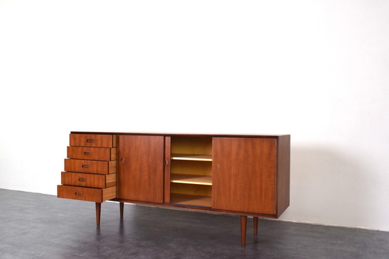 Image 1 of Buffet danois en teck du Mid Century, années 1960