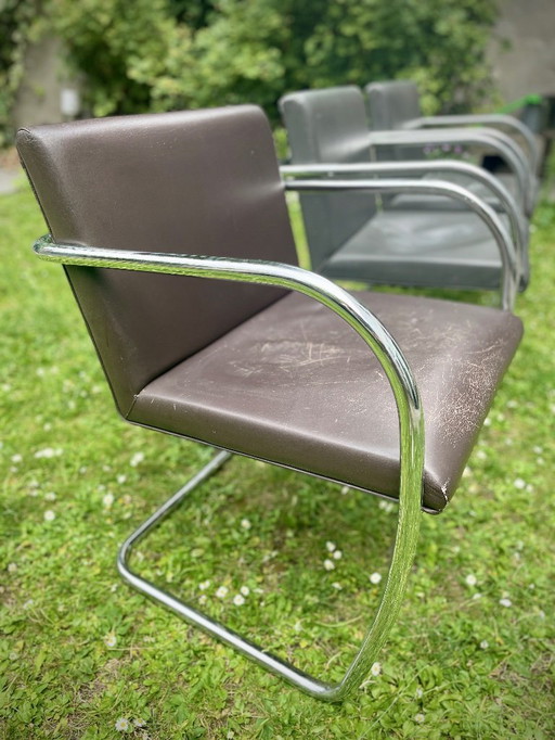 3x Brno chaises Mies van der Rohe