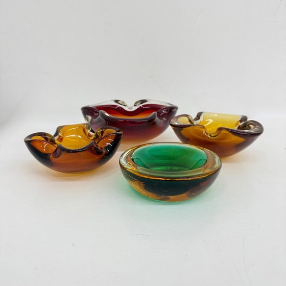 Image 1 of Juego de 4 cuencos de cristal de Murano Summers, diseño de mediados de siglo, década de 1970.