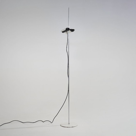 Image 1 of Stehleuchte „Dim 333“ von Vico Magistretti für Oluce, 1970er Jahre