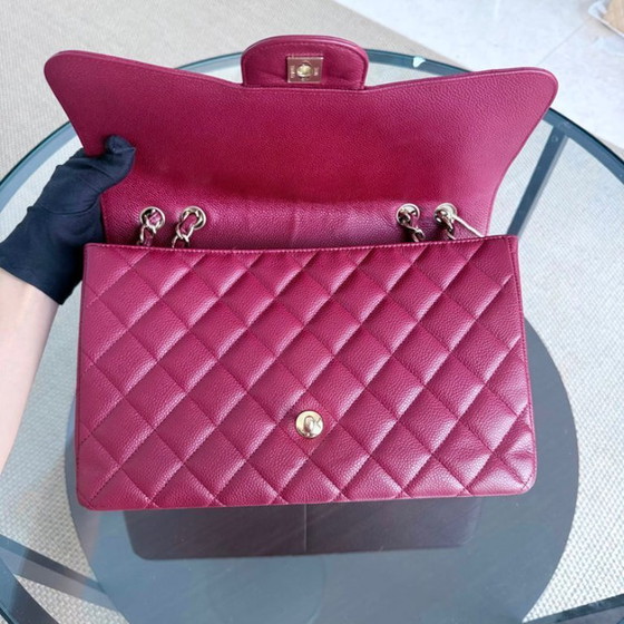 Image 1 of Borsa Chanel Classic Flap Jumbo - Caviar 30CM Single Flap Trapuntata Borgogna Rosso Scuro Finiture Oro Serie 13