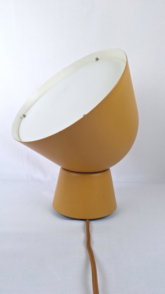 Paar senffarbener PS 2017 Lampen – Tischlampen, Metal (photo 8 of 20)