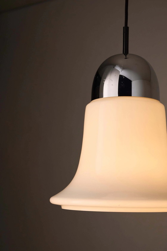 Suspension Cloche Mid-Century en Verre Opalin et Chrome par Cosack, Cosack Leuchten, Plafonniers, Blanc (photo 2 sur 6)