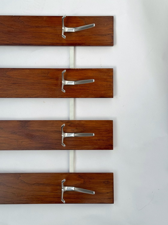 Image 1 of porte-manteau vintage du milieu du siècle | 20 crochets | Pastoe / Van Teeffelen Style | années 1960