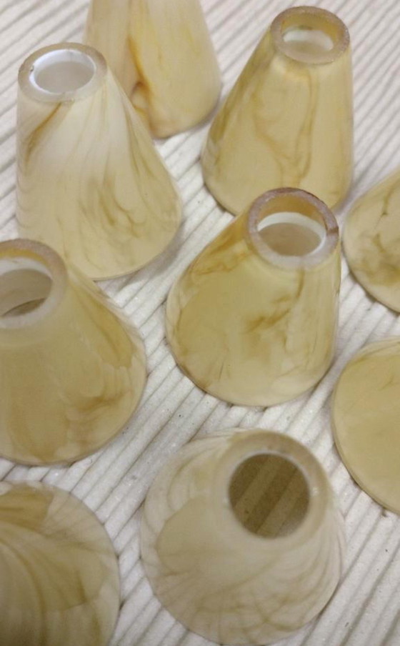 Image 1 of Marmorlampenschirme für G4-Fassung mit Klemmfeder