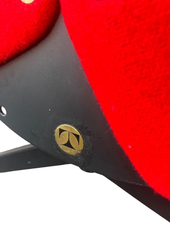 Image 1 of P40 loungestoel van Osvaldo Borsani voor Tecno