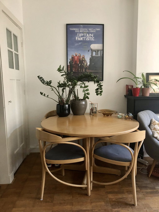 Thonet eethoekset 1994