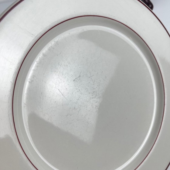 Image 1 of Juego de 6 platos llanos Villeroy & Boch, borde burdeos/morado, siglo XX.