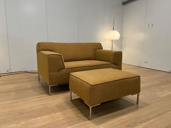 Image 1 of Neu bezogenes Design on Stock Bloq Loveseat