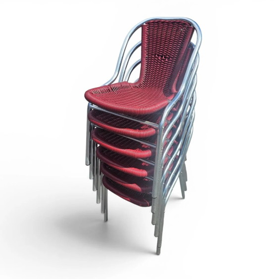 6 x sedia rossa in alluminio per interni/esterni con intreccio sintetico (effetto rattan) anni '80 (photo 18 of 20)