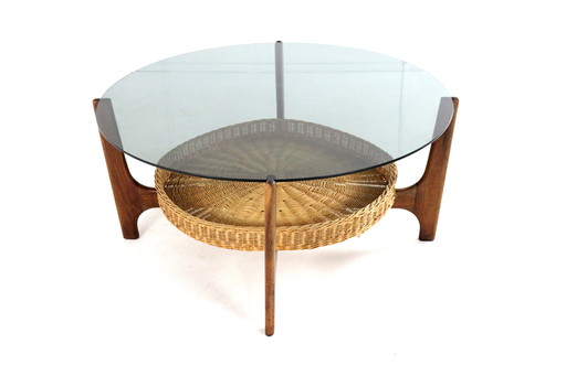 Round coffee table with reading hold and glass top vintage