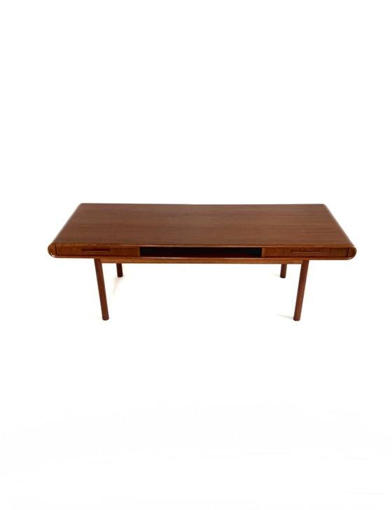 Vintage Teak Coffee Table, Møbelfabriken Toften ‘60 – Toften Møbelfabrik, Wood (photo 14 of 15)
