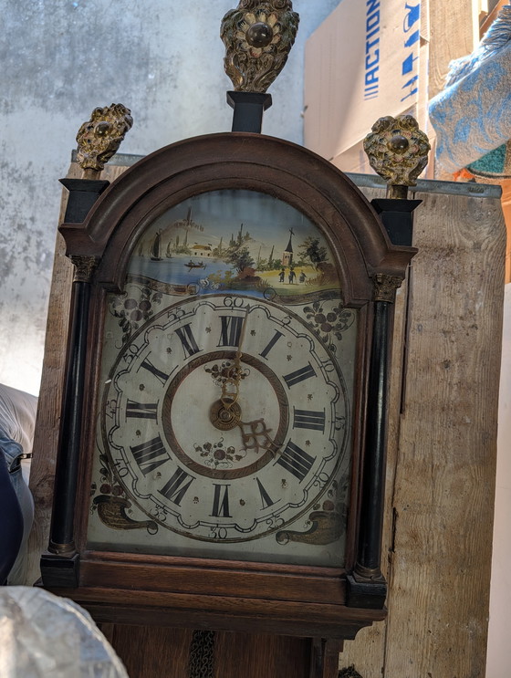 Image 1 of Reloj de pie frisón de principios del siglo XIX.