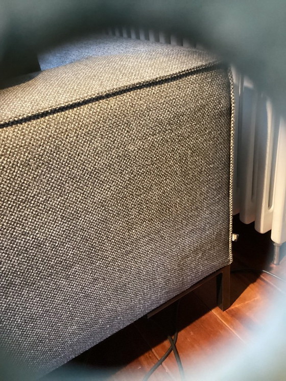 Image 1 of Design on Stock Bank Aikon Lounge