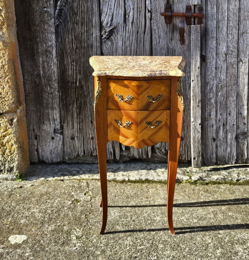 Table de chevet vintage française en marqueterie - Marbre et bois - Style Louis XV - Années 70