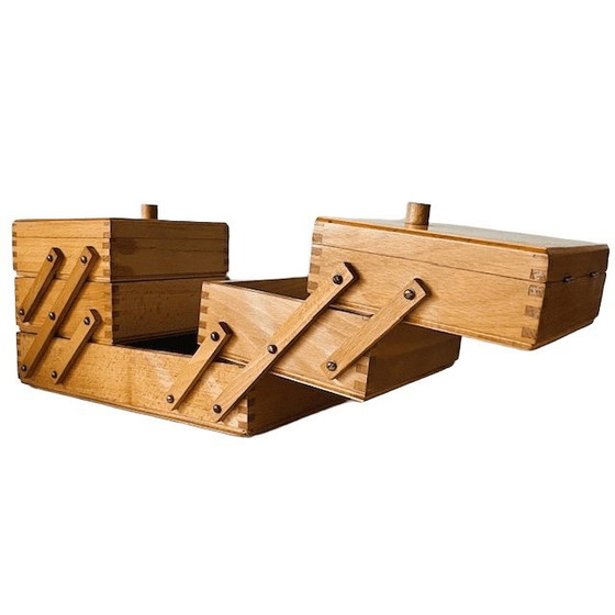 Image 1 of Scatola da cucito pieghevole in legno di metà secolo, scatola artigianale di design danese, anni '60