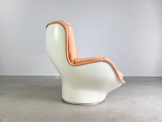 Image 1 of Original Michel Cadestin karate lounge chair Airbone fiberglass
