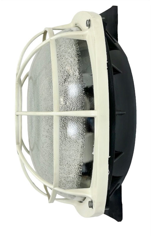 Lámpara industrial de pared o techo de baquelita de Elektrosvit, años 80