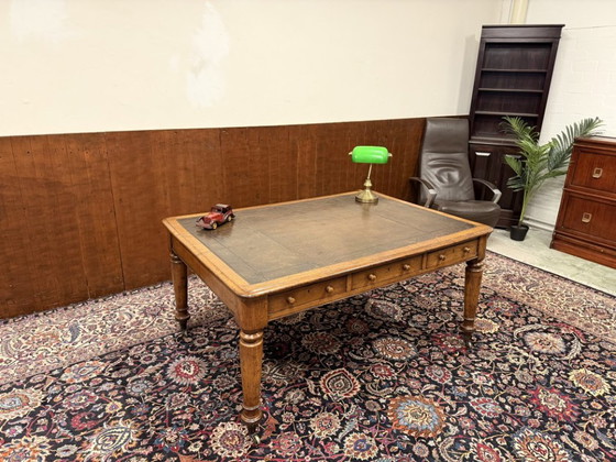 Escritorio clásico inglés Partnerdesk – Leather, Metal (photo 2 of 17)