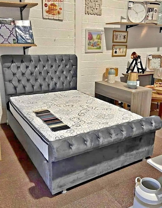Image 1 of Goedkoper bed met comfortabel matras