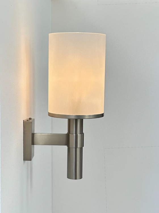 Image 1 of Perzel wandlamp, model 1141 bis, metaal en opaalglas, Frankrijk, 1960