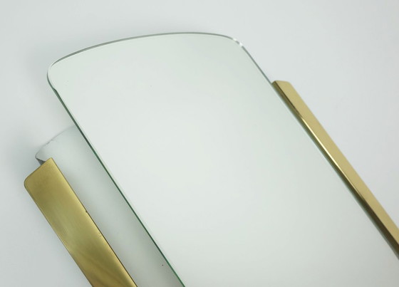 Image 1 of SPECCHIO DA PARETE moderno di metà secolo degli anni '50 e '60 con cornice in metallo e ottone