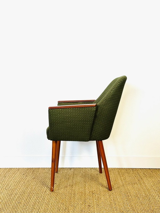 Image 1 of Vintage fauteuil met groene wandtapijtbekleding, 1960