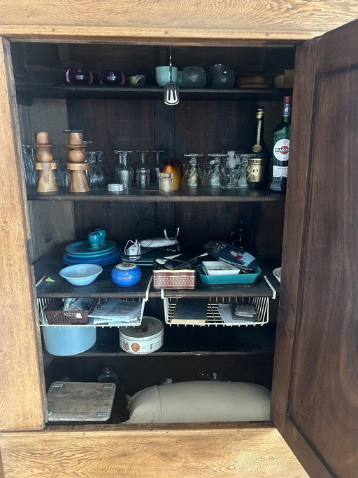 Armadio per finimenti del 1760 circa, negozio di antiquariato “De Slag” -Olterterp