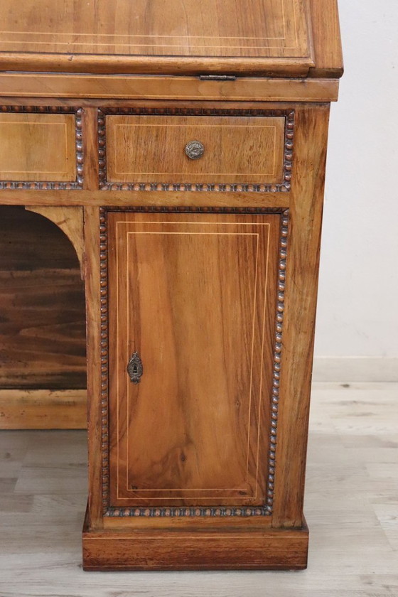 Image 1 of Antiker Nussbaum-Schreibtisch, Italien 19.